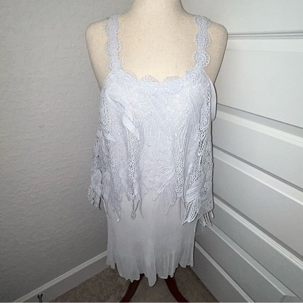 Pretty Angel Crochet Lace Over Lay Pleated Silk Blend Dress